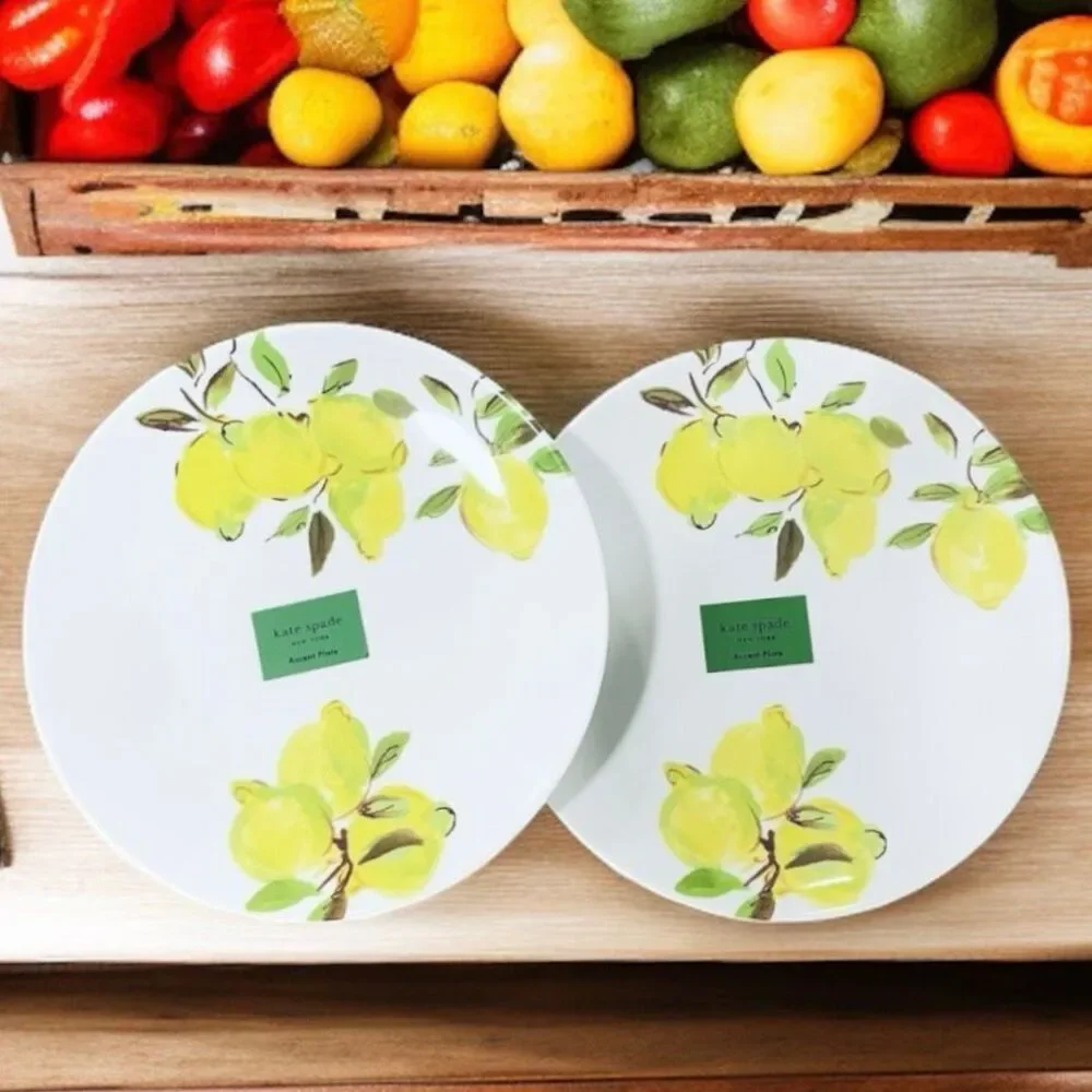 NWT Gorgeous Kate Spade New York Set of 2 White Melamine Lemons 9” Accent plates